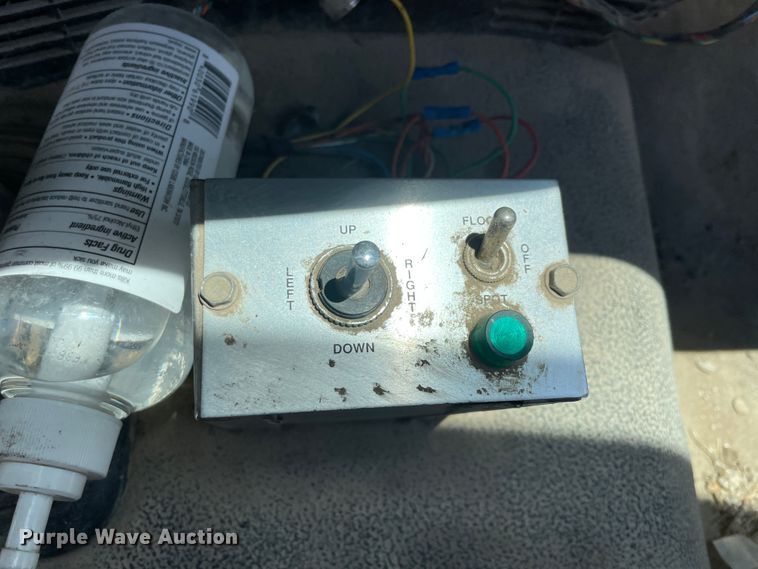 image for item IC9420 2003 Ford F150  pickup truck