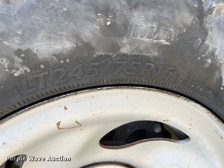 image for item IC9420 2003 Ford F150  pickup truck