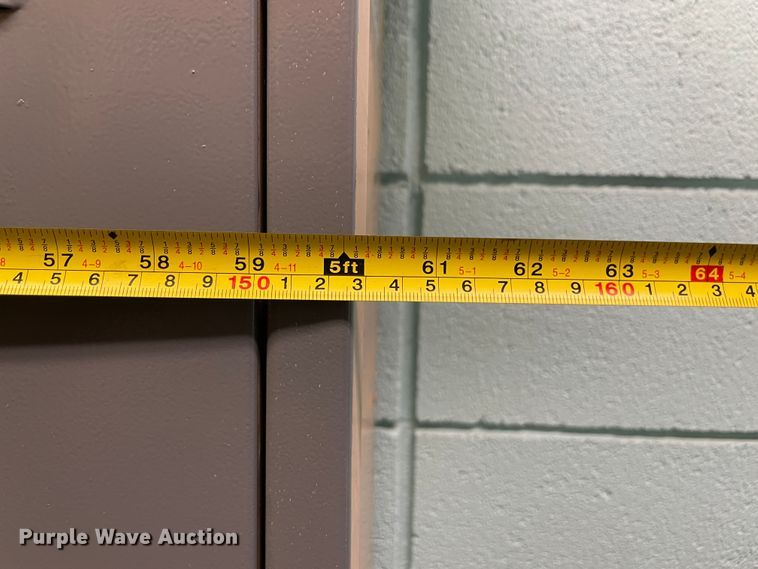 image for item IC9421 Lockers