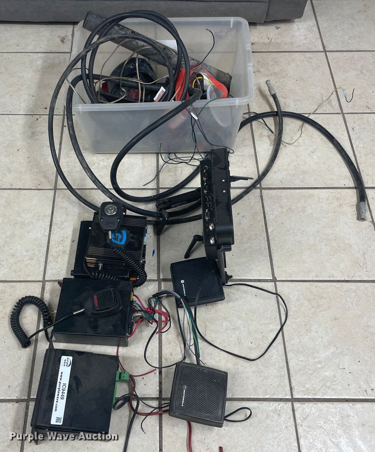 image for item IC9449 Electronics