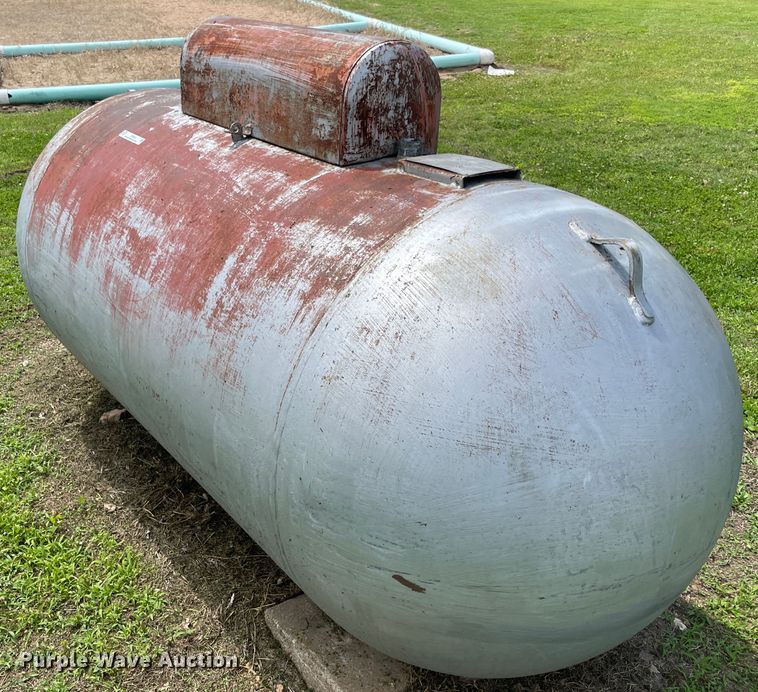 image for item IC9452 1959  propane tank