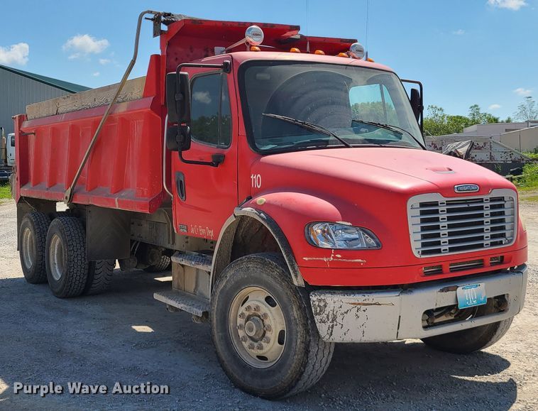 image for item IC9766 2006 Freightliner M2 106  dump truck