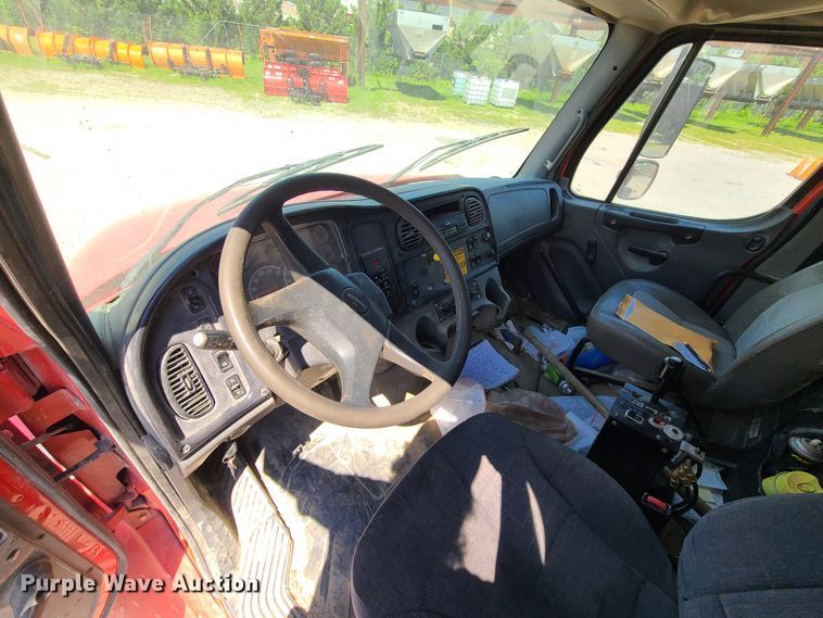 image for item IC9766 2006 Freightliner M2 106  dump truck