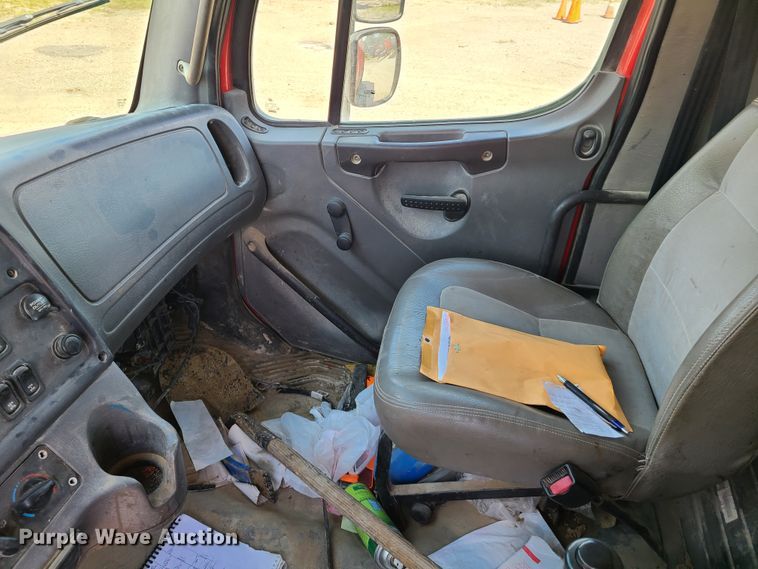 image for item IC9766 2006 Freightliner M2 106  dump truck