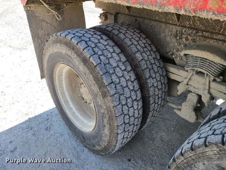 image for item IC9766 2006 Freightliner M2 106  dump truck