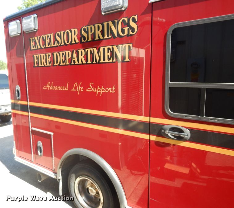 image for item ID9947 2013 Chevrolet Express G4500  ambulance