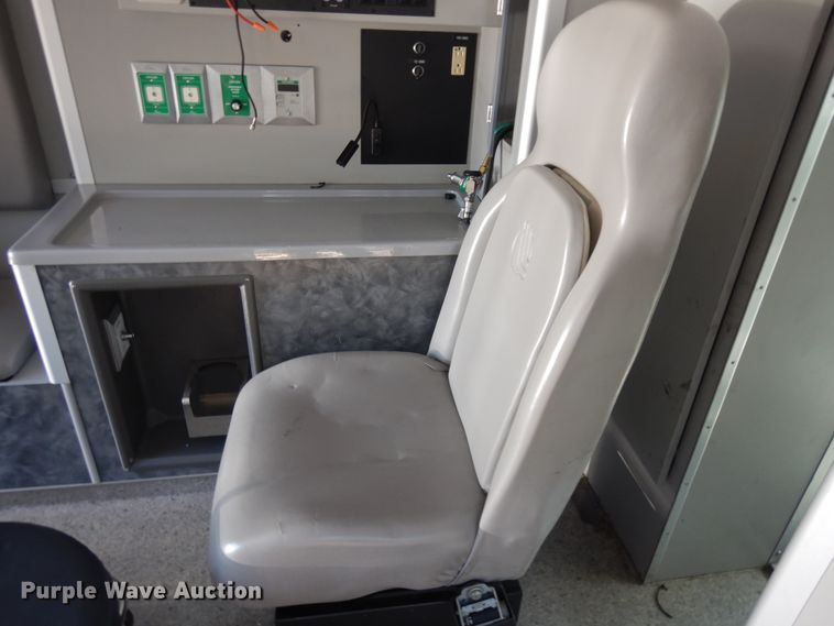 image for item ID9947 2013 Chevrolet Express G4500  ambulance