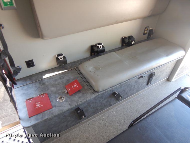 image for item ID9947 2013 Chevrolet Express G4500  ambulance