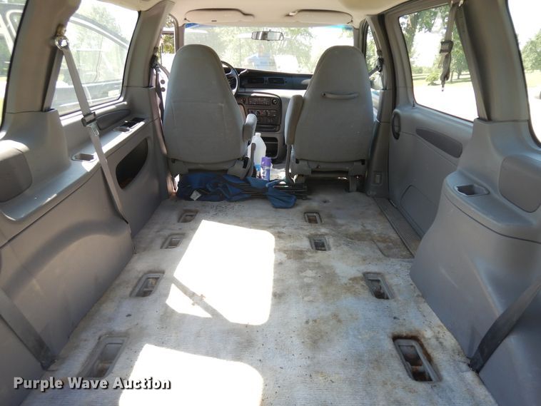 image for item ID9948 1995 Ford Windstar  van