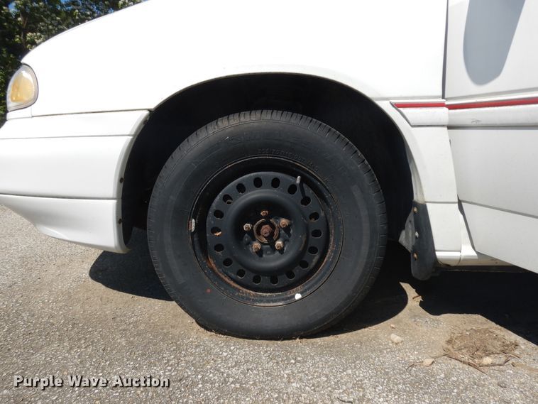 image for item ID9948 1995 Ford Windstar  van