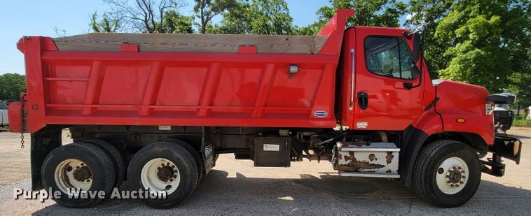 image for item IF9814 2015 Freightliner 108SD  dump truck
