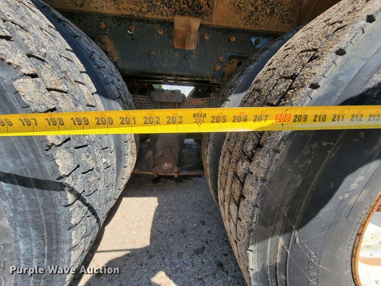 image for item IF9814 2015 Freightliner 108SD  dump truck