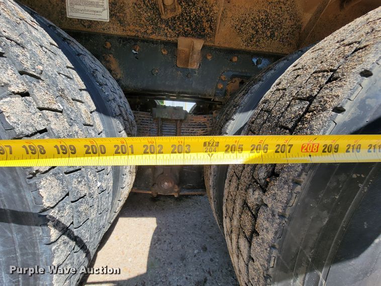 image for item IF9814 2015 Freightliner 108SD  dump truck