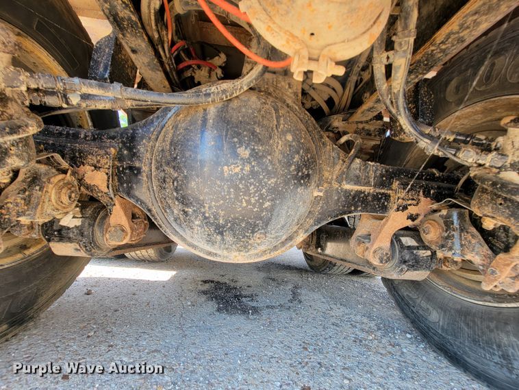 image for item IF9814 2015 Freightliner 108SD  dump truck