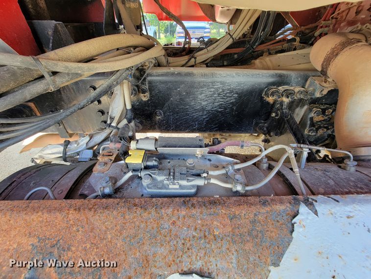 image for item IF9814 2015 Freightliner 108SD  dump truck