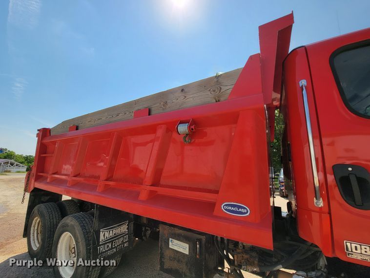 image for item IF9814 2015 Freightliner 108SD  dump truck