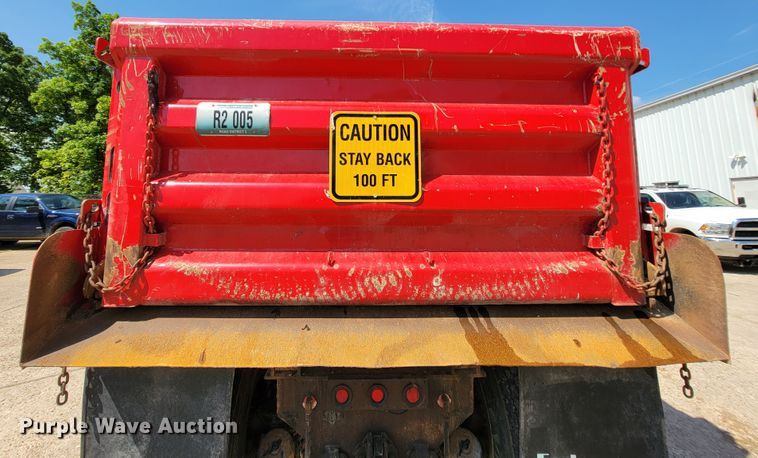 image for item IF9814 2015 Freightliner 108SD  dump truck