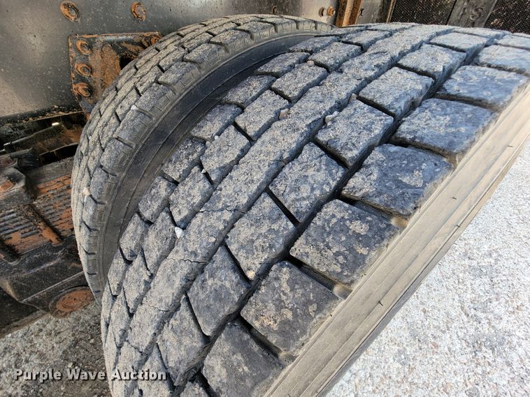 image for item IF9814 2015 Freightliner 108SD  dump truck