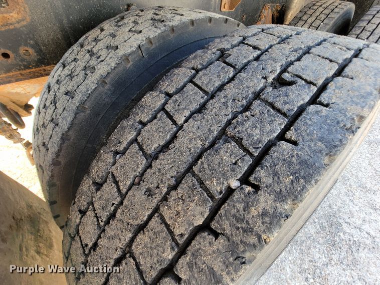 image for item IF9814 2015 Freightliner 108SD  dump truck