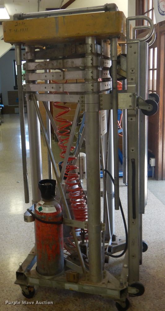 image for item IJ9393 Up Right  air-lift