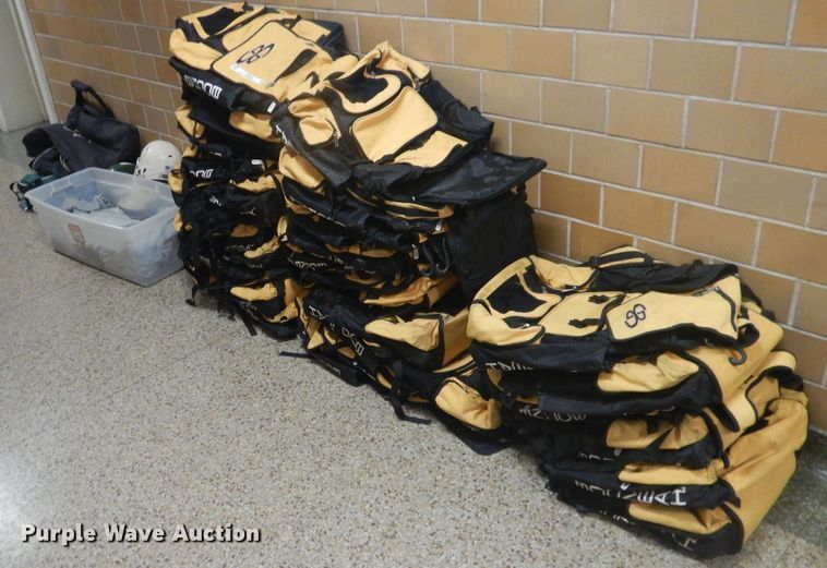 image for item IJ9394 Baseball equipment