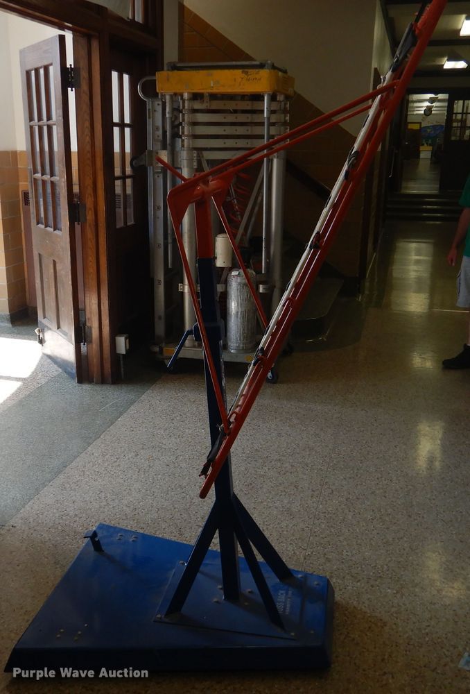 image for item IJ9395 Sporting equipment