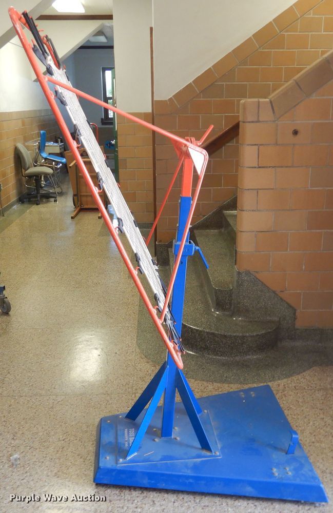 image for item IJ9395 Sporting equipment