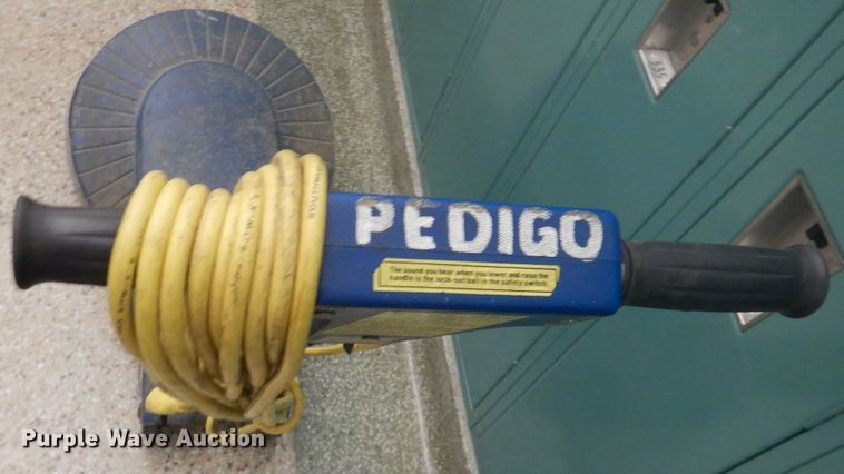 image for item IJ9396 Floor buffers / cleaner