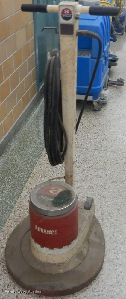 image for item IJ9396 Floor buffers / cleaner