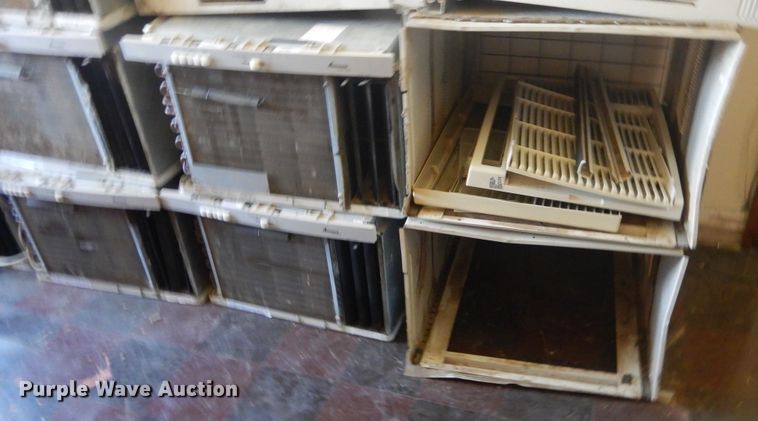 image for item IJ9398 (7) Amana 25M33PB AC units