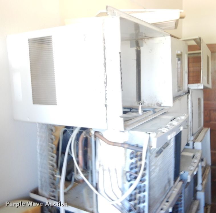 image for item IJ9398 (7) Amana 25M33PB AC units