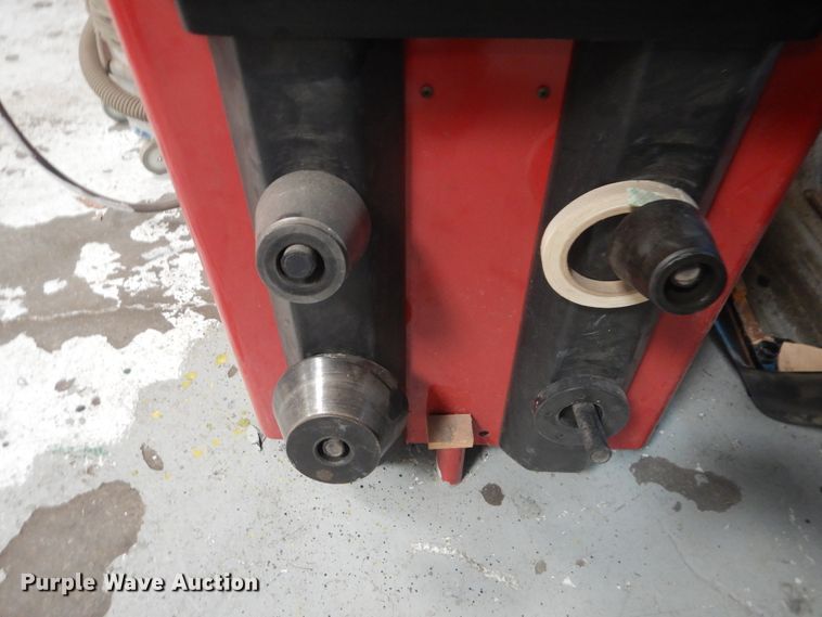 image for item IJ9400 Coats 1050 tire balancer