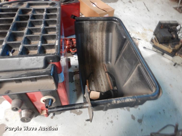 image for item IJ9400 Coats 1050 tire balancer