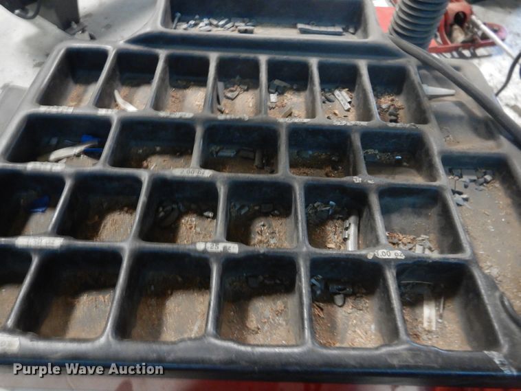 image for item IJ9400 Coats 1050 tire balancer