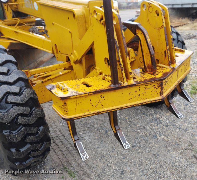 image for item IK9309 1979 John Deere 670A  motor grader