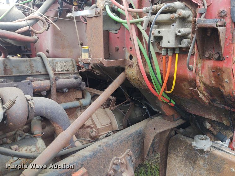 image for item IK9311 1990 Ford L8000  dump truck