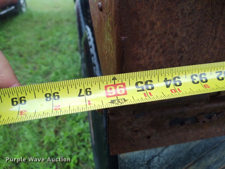 image for item IK9311 1990 Ford L8000  dump truck