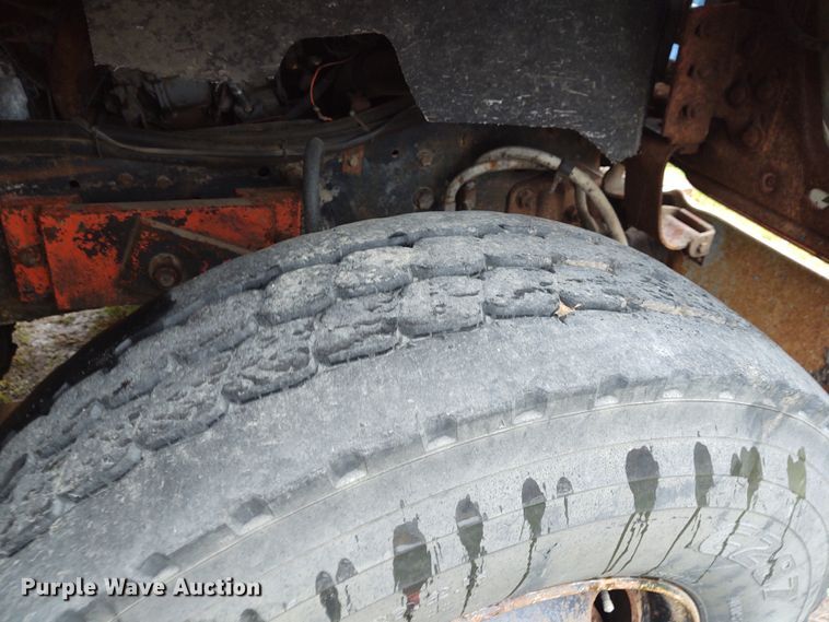 image for item IK9311 1990 Ford L8000  dump truck