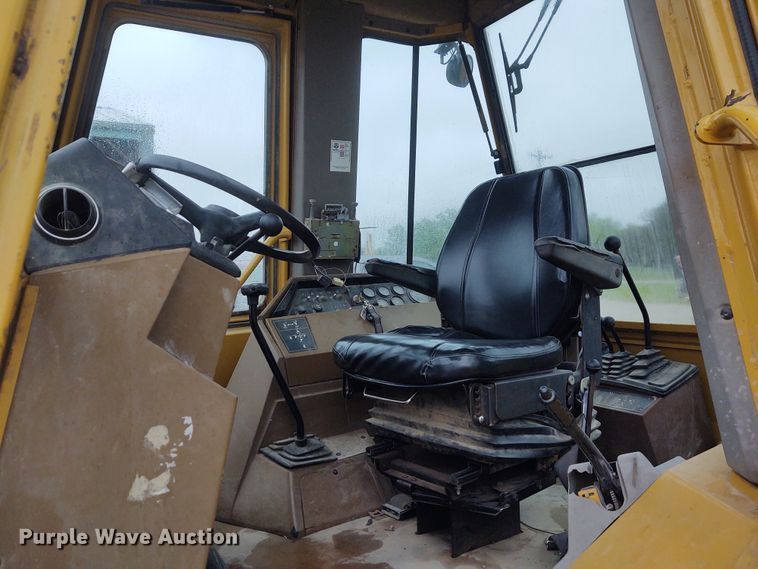 image for item IK9312 1988 Caterpillar 416  backhoe