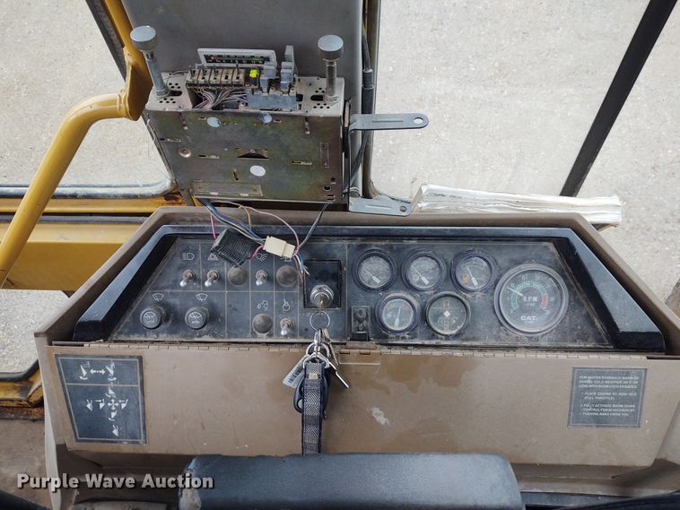 image for item IK9312 1988 Caterpillar 416  backhoe