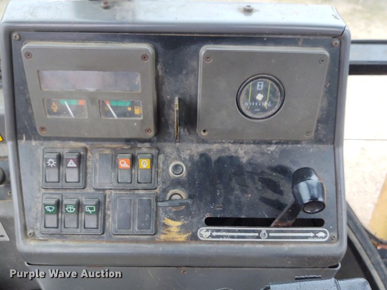 image for item IK9315 Ford 555C  backhoe