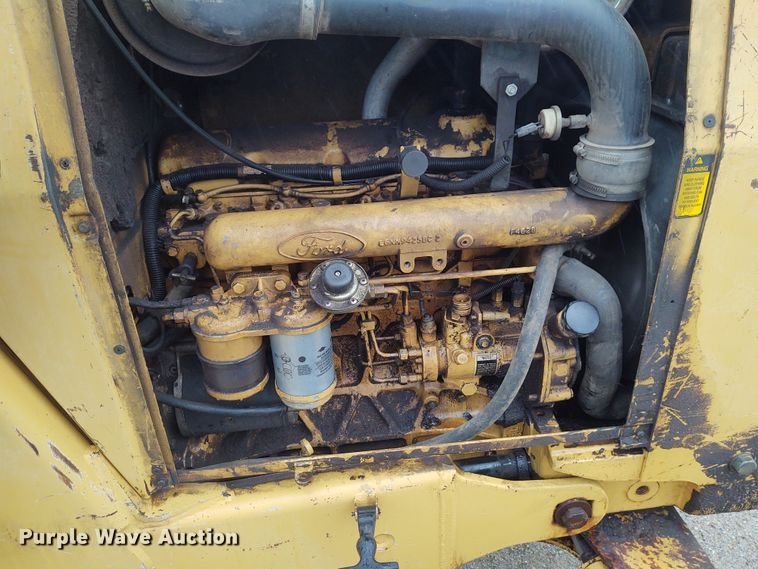 image for item IK9315 Ford 555C  backhoe