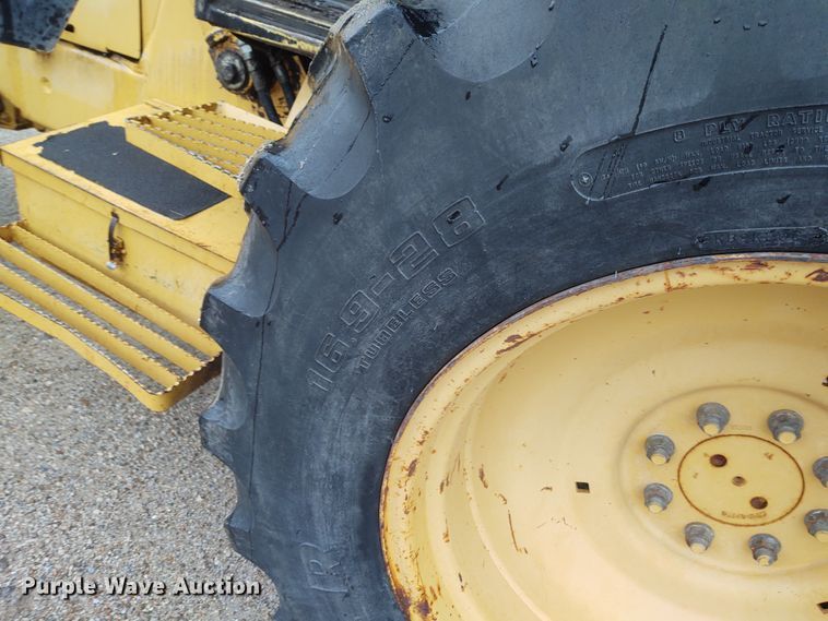 image for item IK9315 Ford 555C  backhoe