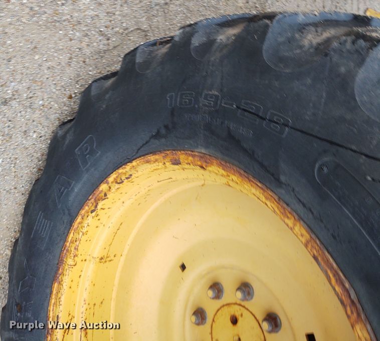 image for item IK9315 Ford 555C  backhoe