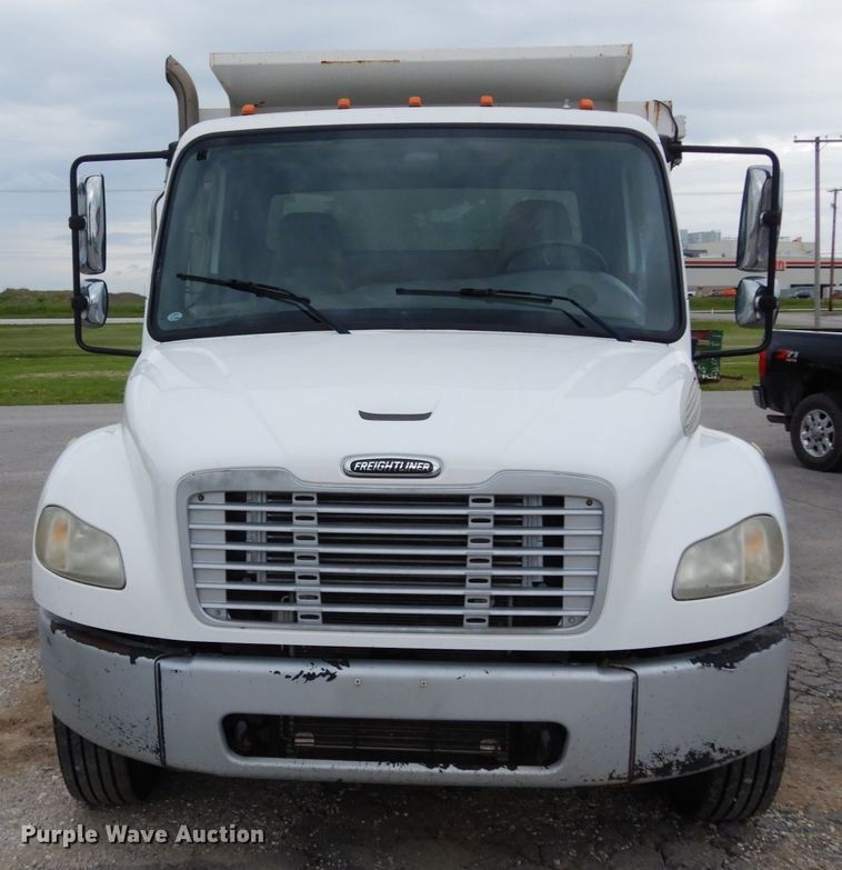 image for item IL9430 2006 Freightliner Business Class M2  dump truck