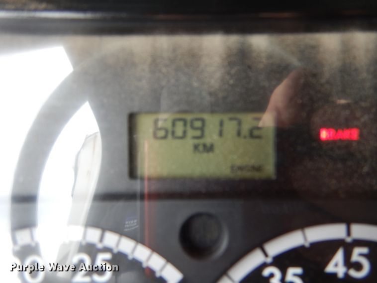 image for item IL9430 2006 Freightliner Business Class M2  dump truck