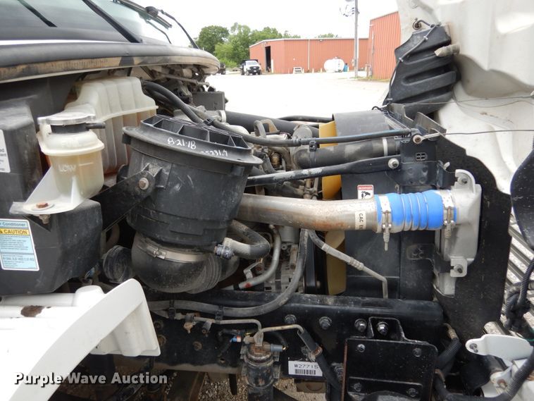 image for item IL9430 2006 Freightliner Business Class M2  dump truck