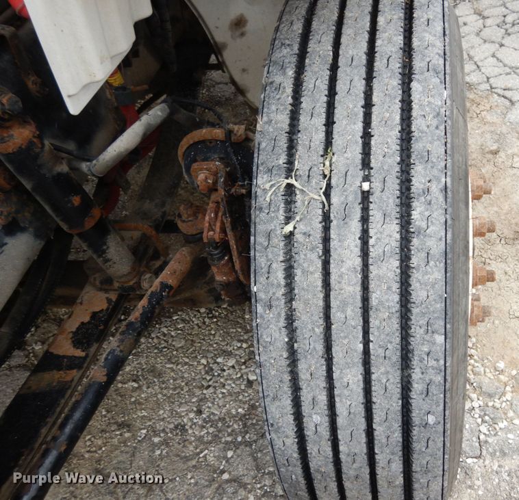 image for item IL9430 2006 Freightliner Business Class M2  dump truck