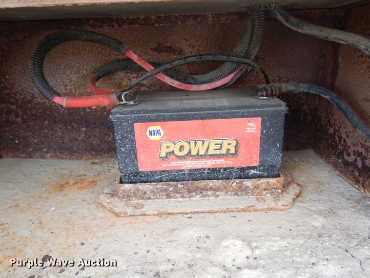 image for item IL9490 2006 Ford Econline E450 Super Duty  Aerotech shuttle bus