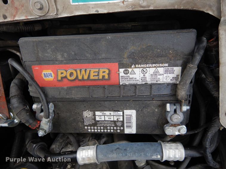 image for item IL9490 2006 Ford Econline E450 Super Duty  Aerotech shuttle bus